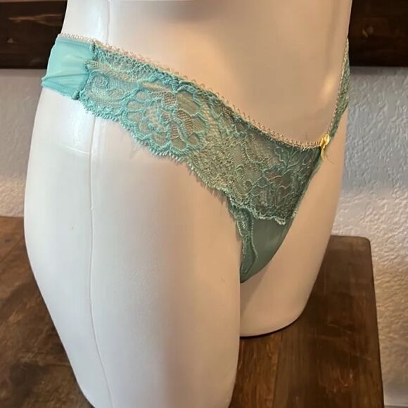 Vintage VICTORIA'S SECRET  Dream Angels Thong Sz-Medium 2009 Silver tag - Picture 6 of 13